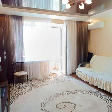 Пілотська вул., 76