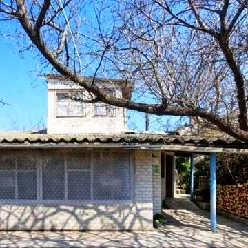 Домик на Каролино-Бугазе