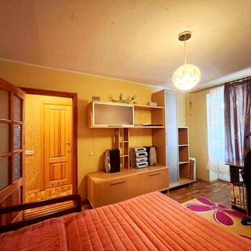 Сдам 2к квартиру 64м пр.Аэрокосмический 48. Дом с ГАЗОМ!