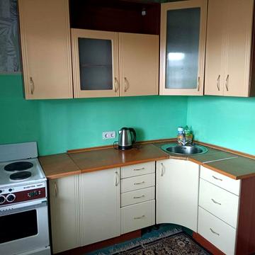 Квартира біля метро Харківська М.Бажана 5