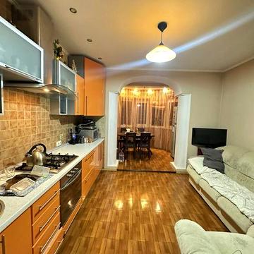 Здам 2-о кімнатну на Поділлі