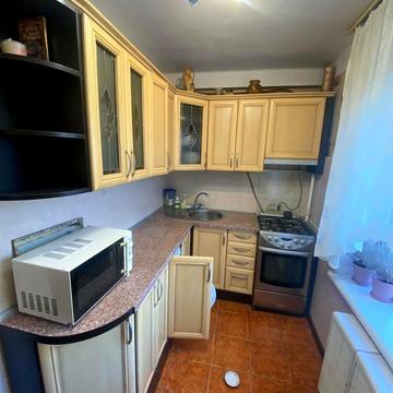 Кирилівська вул. (Фрунзе), 122/1