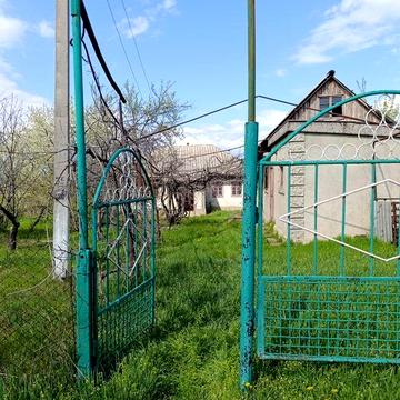 Продам будинок .