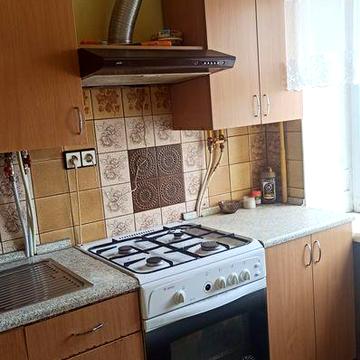 Охайна 2-Кімнатна Квартира. Неподалік Троїцької Церкви