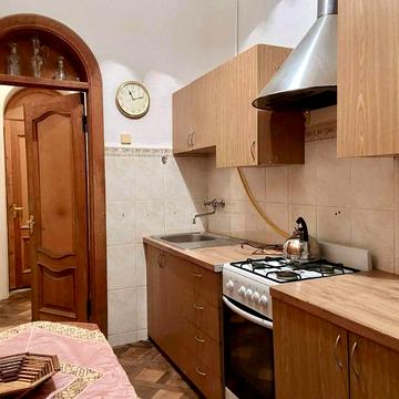 2-кімнатна квартира біля центру по вул. Вітовського