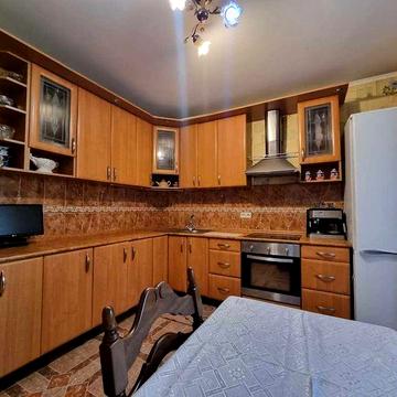 Продаж великою 3 кімнатної квартирна Григоренка