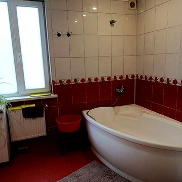 В продажу 4-х кімнатний будинок (р-н Катранівка)