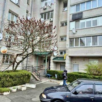 Продаж 1-кіимнатна квартира Погребняка 14 на 3му Поверсі