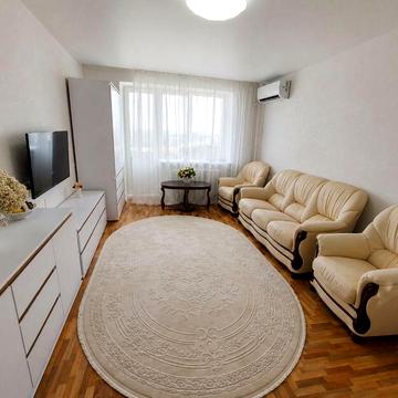 Продаж однокімнатної квартири біля парку та метро