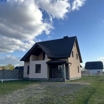 Продам Власний будинок 184м.кв. В Луцьку 9 сот. землі