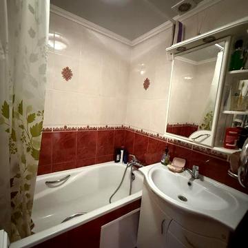 Продаж 2к Квартири з ремонтом. Вул. Олега Антонова