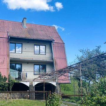 Продаж  затишного будинку