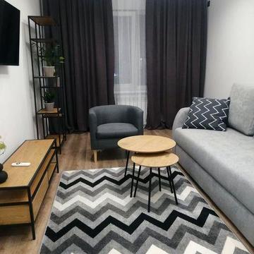 Здам Центр сучасну 2 х кімнатну квартиру