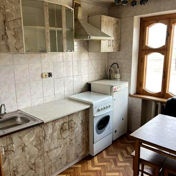 Продаж  трикімнатної  квартири !