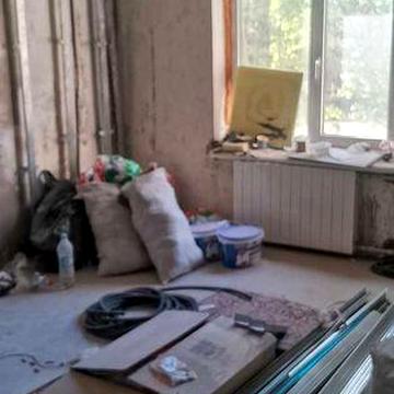Продаж 3 кімнатної квартири, Шевченківський мкрн, (Вороніна) під ремонт (213-324-710)