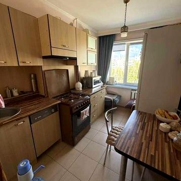Продам 2к квартиру пр. Героев, Перемога-5