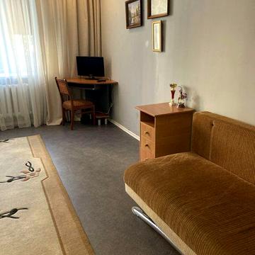 Просторная однокомнатная квартира на первой линии.