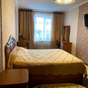 Південно-Захід 2 кімнатна квартира