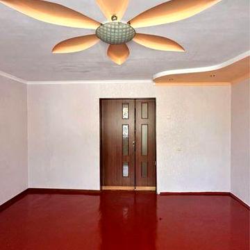 Продається 3 кімнатна квартира в центрі