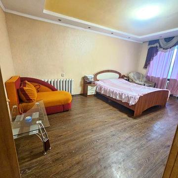 БЕЗ КОМІСІЇ. Від власника. Зупинка торговий центр