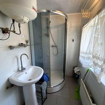 Здається Будинок в Центрі міста. Окремий двір В/З