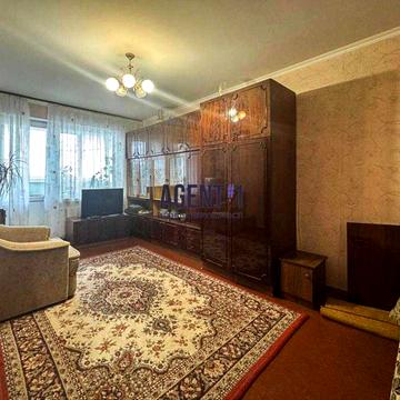 Продаж 2-кімн. квартири 50 кв.м.  вул. Симиренка, буд 5  Київ