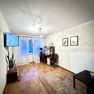 Оренда 2 кімнатної квартири район молокозаводу меблі,холодильник,телевізор, пральнв машинка