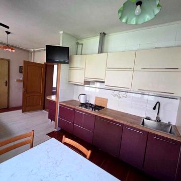 Оренда 3-кім квартири м. Буча вул. Яснополянська, свій дворик, паркомісце, беруть з твариною