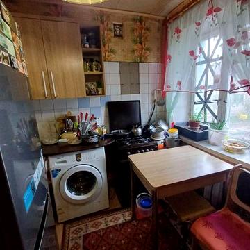 Продам 1 комнатную квартиру 5 минут метро