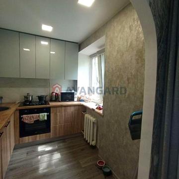 Продам 2-кімнатну квартиру в центрі