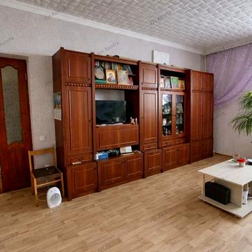 Продається 4х кімнатна квартира 92м². р--н ДОСи