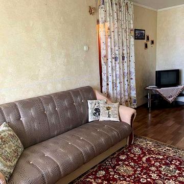 Сдаю хорошую однокомнатную квартиру в Октябрьском.