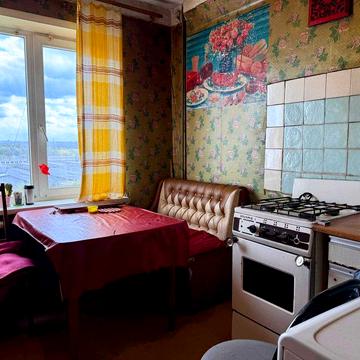 Продам 2х комнатную кватриру в Днепровском районе