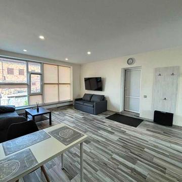 Здається в оренду 2-кімнатна квартира в таунхаусі по вул. Телевізійна, 13 (район пр. Гагаріна / Науки)