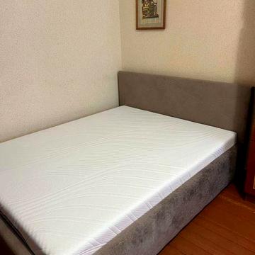 Оренда квартири на вул. Стуса - Центр, Сталінка