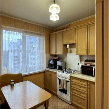 Оренда квартири вул.Широка однокімнатна з балконом, простора