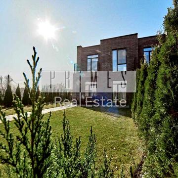 Оренда автономного будинку-таунхаусу біля Києва