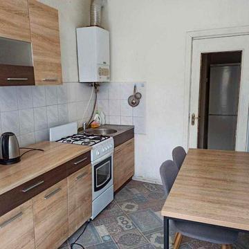 Продаж 4 кімнатної квартири, вулиця Чехова(Димитрія Яреми),Личаківська