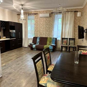 Сдаю 2 комнатную квартиру в Центре