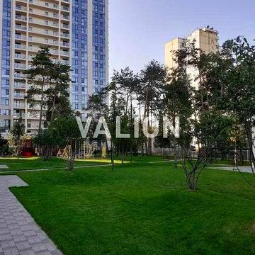 Продам 1к БЕЗ% квартиру в ЖК Автограф, вулиця Жмаченко 28 ( Князя Романа Мстиславича) , метро Дарниця. Дніпровський район. ЖК Автограф