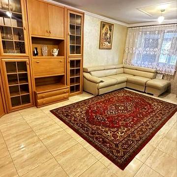 Продається трьокімнатна квартира у м Трускавець
