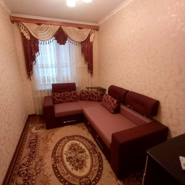 Михайла Грушевського вул., 39/2