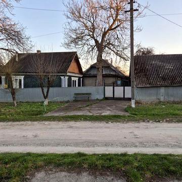 Продам будинок на Довжку, 10 соток землі