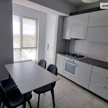 Довгострокова оренда 2к Квартира Петлюри Симона вулиця