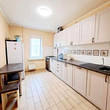 Архітектора Вербицького 4, оренда 1к квартири, 2й поверх, поруч парк, Є відеоогляд!