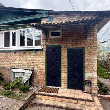 Оренда частини будинку в Ірпені. Хороша локація. Можна з котиком. Газ! Телефонуйте. Торг!