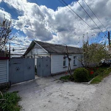 Продаж частини будинку біля центру міста