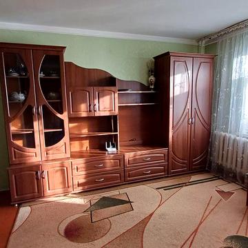 Здаю в довгострокову оренду 1 кім. квартиру в центрі