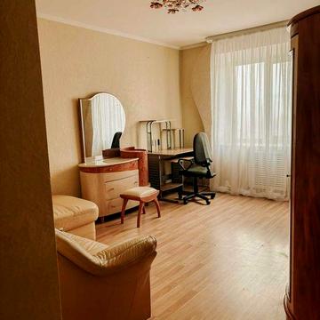 Оренда хорошої квартири по вул. Прибузька, охайний стан