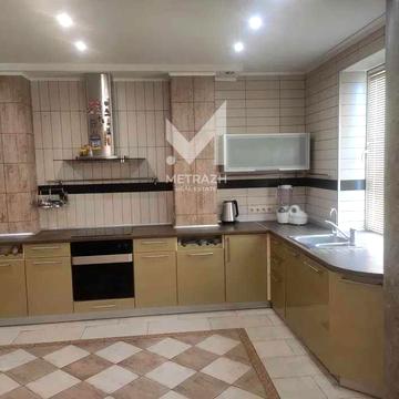 Продам 3 ком квартиру Видовую 202 м² квартира с дизайнерским ремонтом | пр. Гагарина